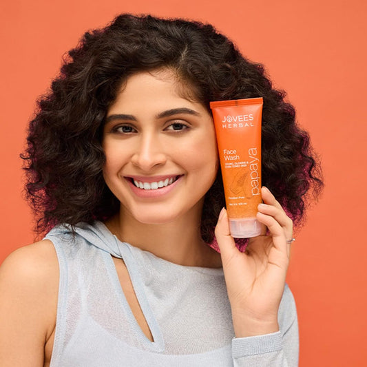 Jovees Herbal Papaya Face Wash For Glowing and Clear Skin with Papaya & Bilberry Ext | Gentle Cleanser For Brightens Skin, Removes Pigmentation & Dark Spots | For All Skin Types - 120ML (pack of 3)